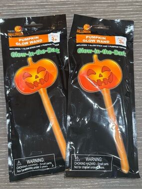 NWT Happy Halloween Pumpkin Glow Wand - Orange Jack-O'-Lantern Glow-in-the-Dark